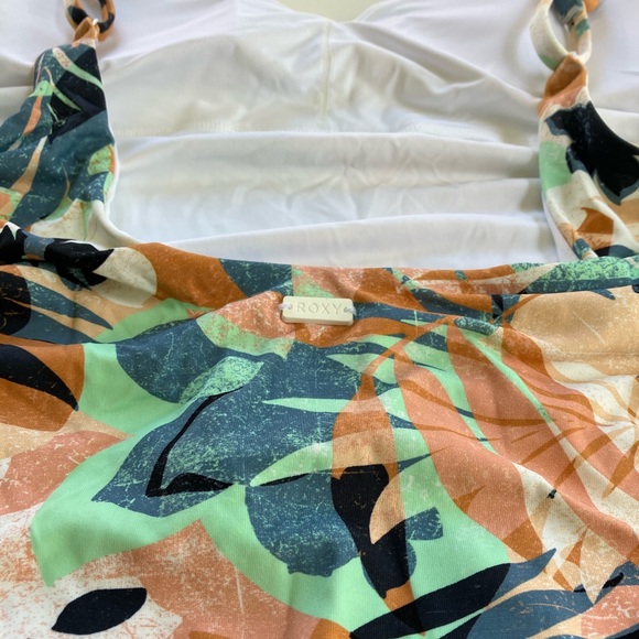 🔥ROXY Beach Classics One Piece 🔥 - Picture 2 of 4